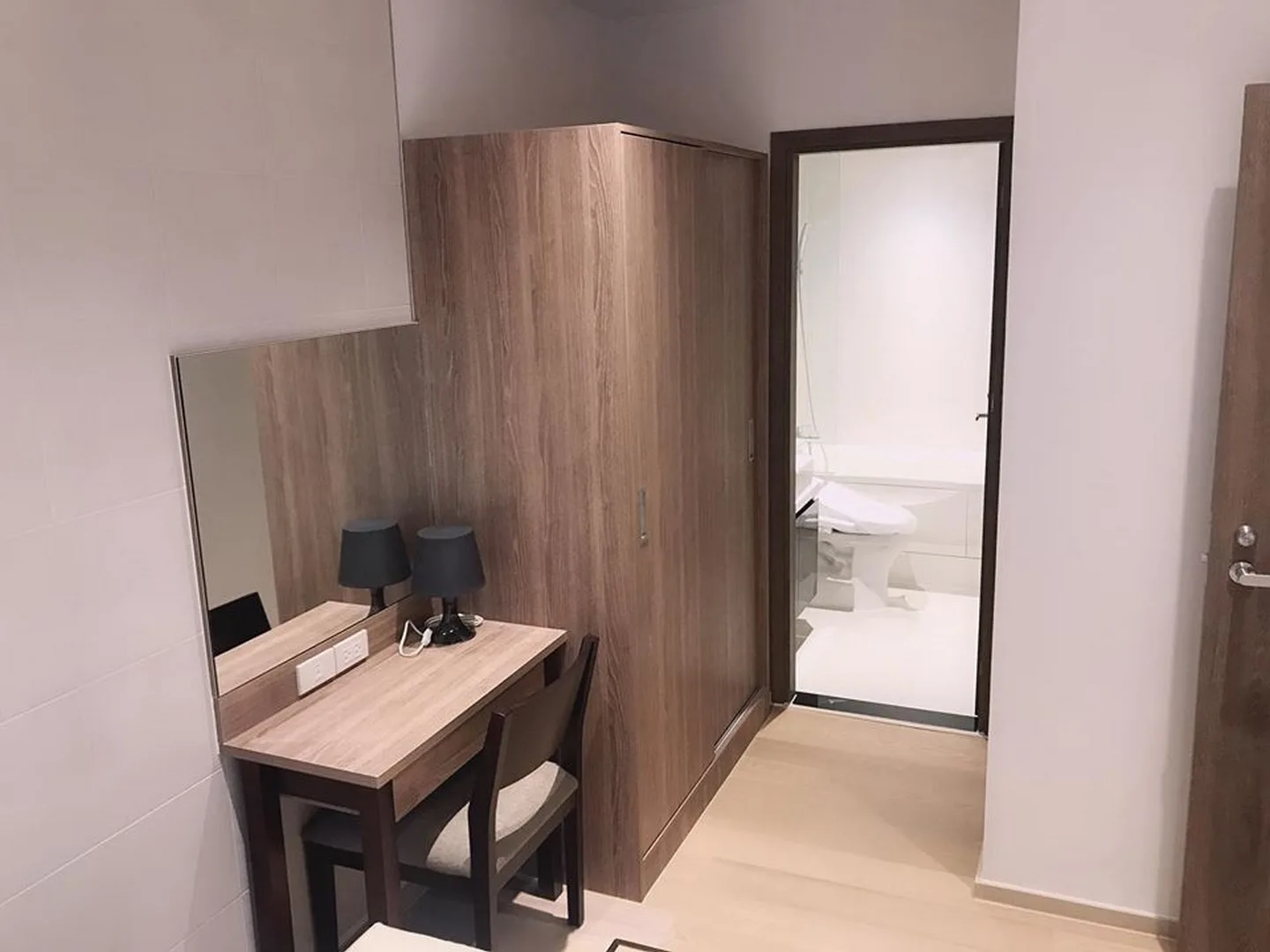 Runesu Thonglor 5 — photo 2