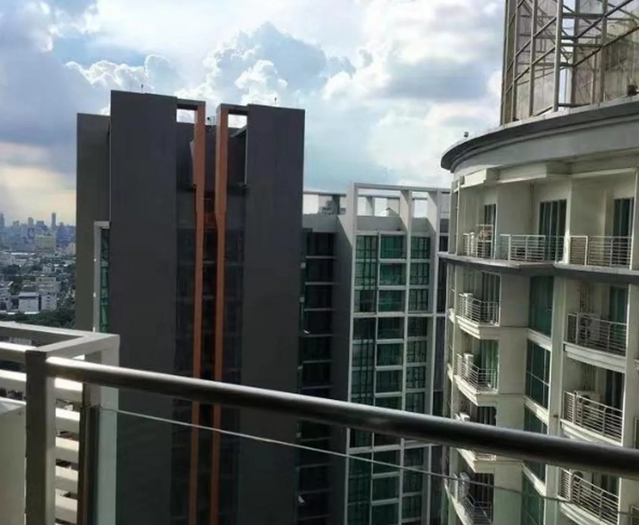 Sky Walk Condominium — photo 11