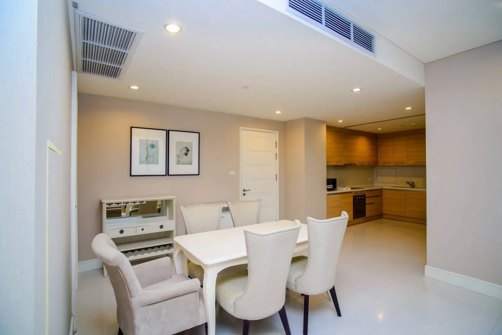 Aguston Sukhumvit 22 — photo 4