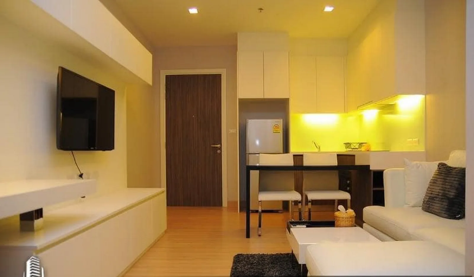 Urbano Absolute Sathon - Taksin — photo 1