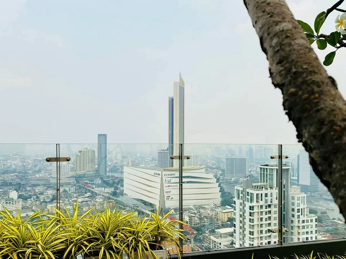 Urbano Absolute Sathon - Taksin — photo 15