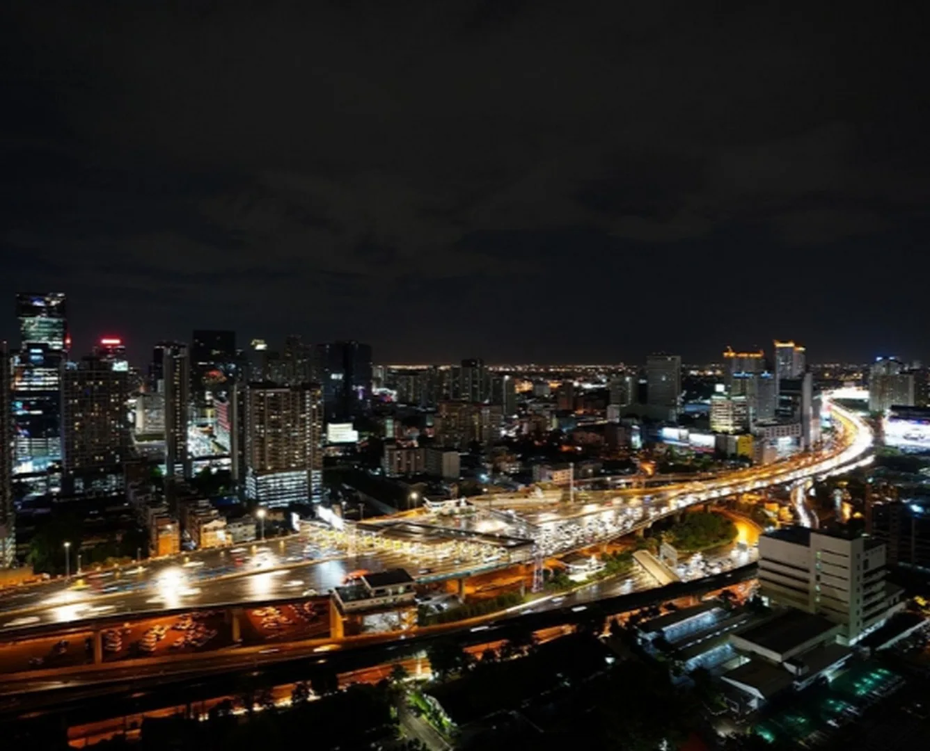 Life Asoke — photo 8