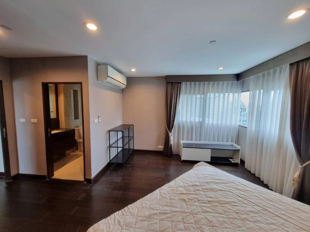Sathorn Gardens — photo 10