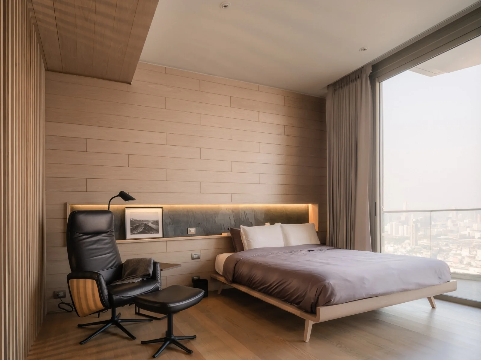 Magnolias Waterfront Residences — photo 10