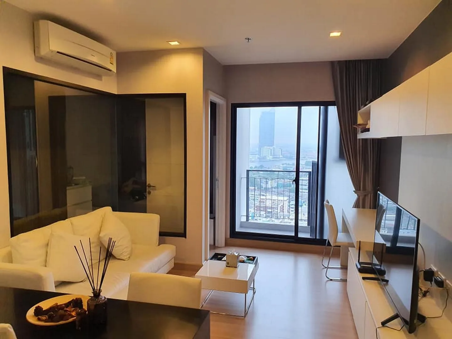 Urbano Absolute Sathon - Taksin — photo 5