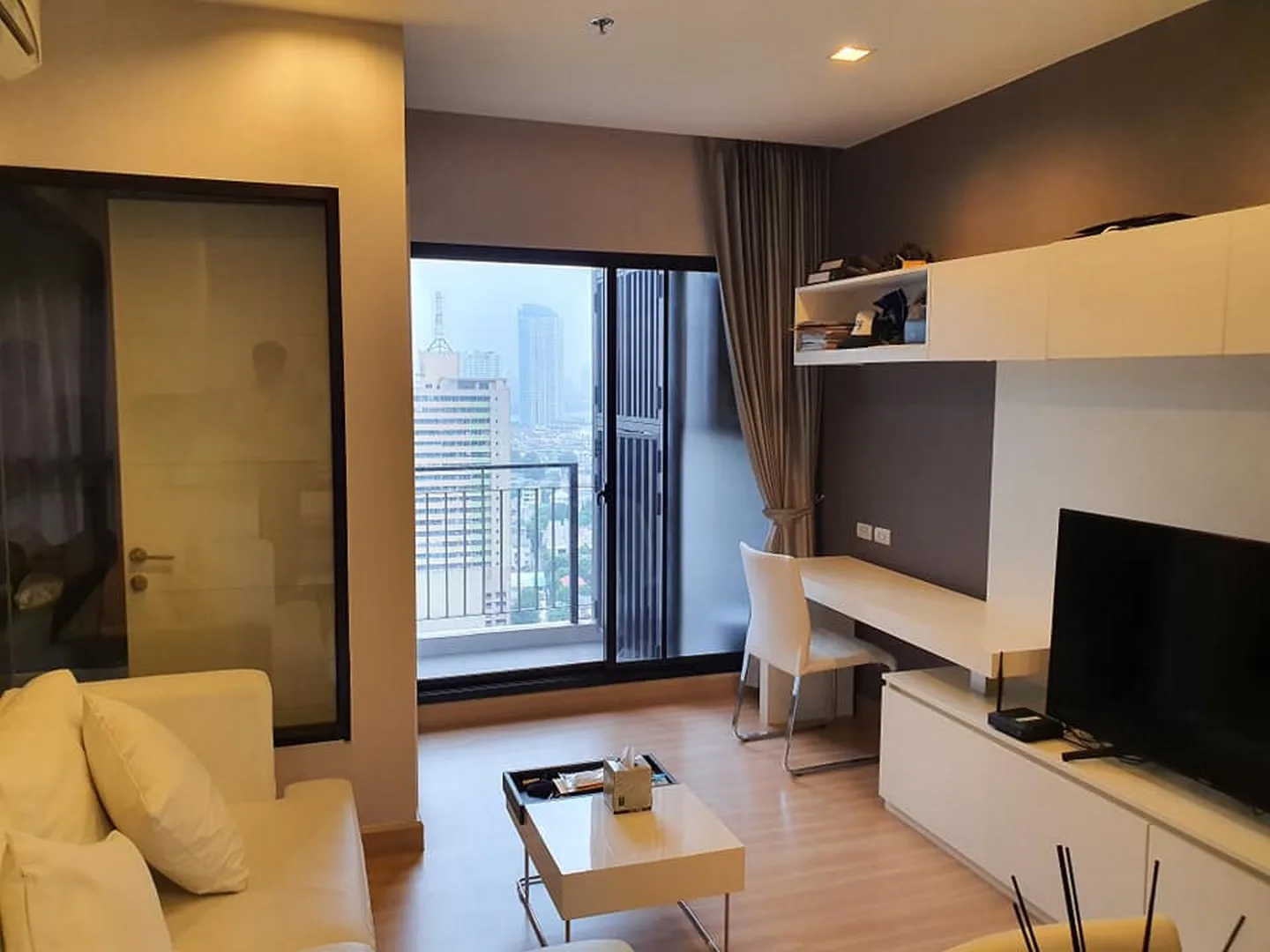 Urbano Absolute Sathon - Taksin — photo 7