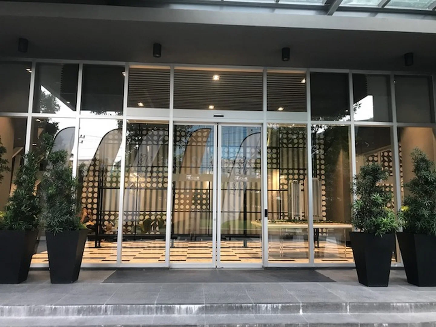 Noble Revolve — photo 10