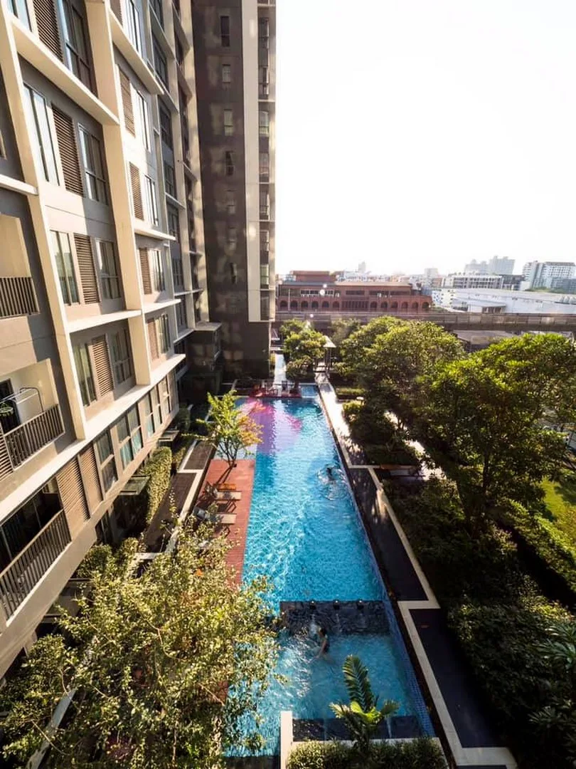 Ideo Mobi Sukhumvit 81 — photo 1