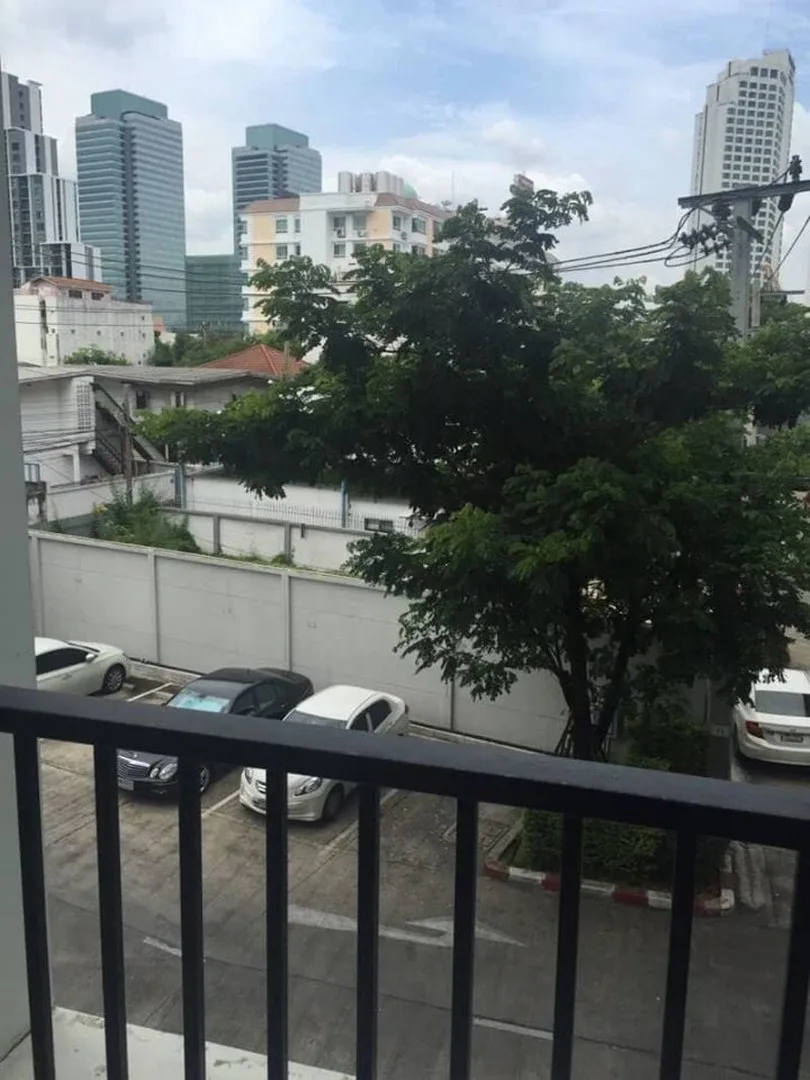 Metro Sky Ratchada — photo 11