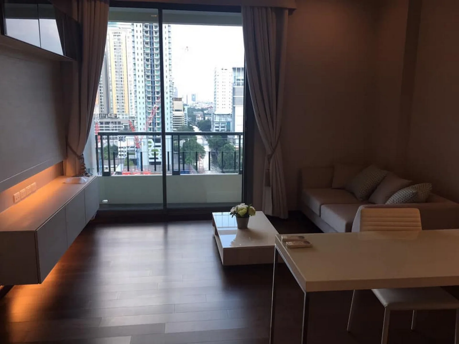 Q Asoke — photo 5