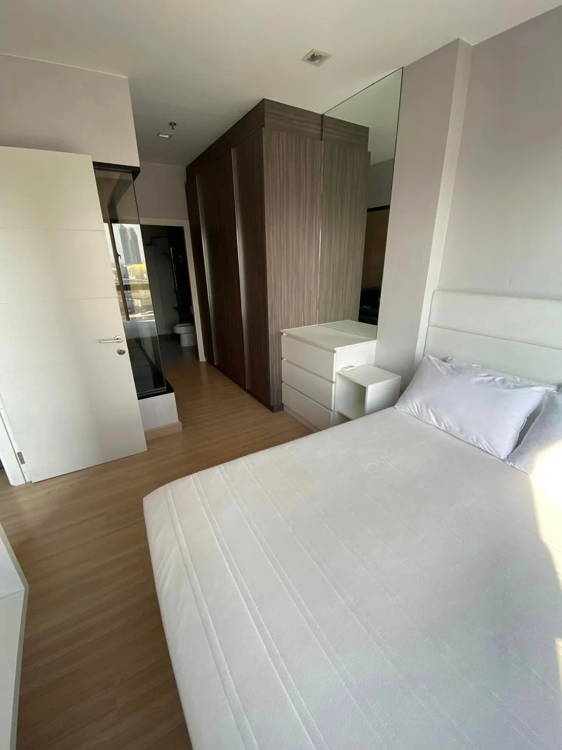 Urbano Absolute Sathon - Taksin — photo 8