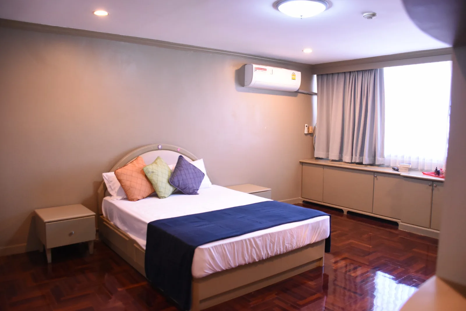 Oriental Towers — photo 11