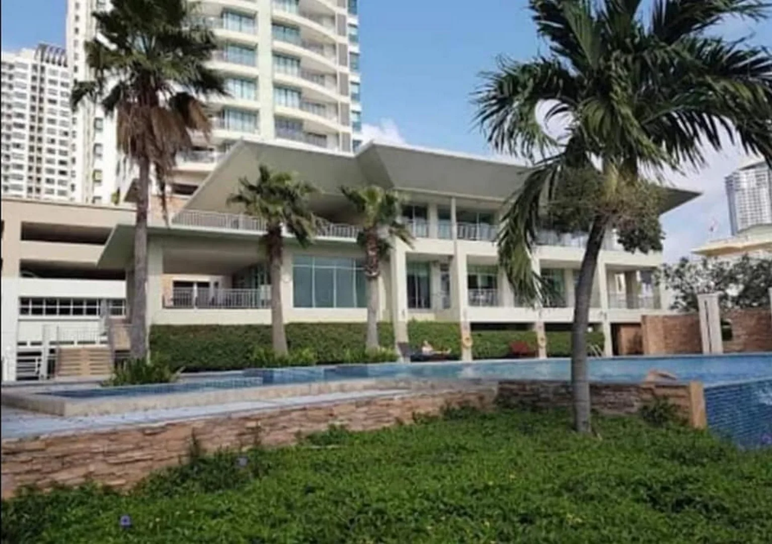 Lumpini Place Narathiwas - Chaopraya — photo 13