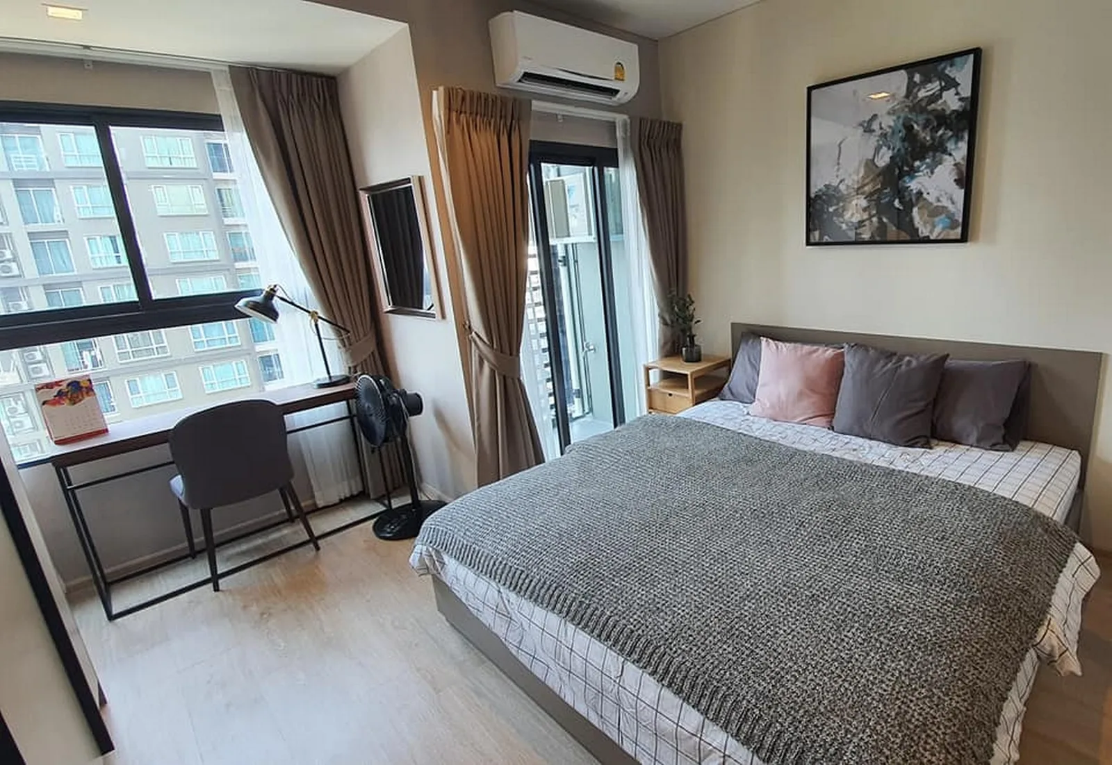 Ideo Sathorn - Wongwian Yai — photo 3