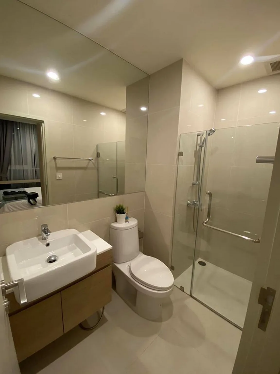 Ashton Silom — photo 3