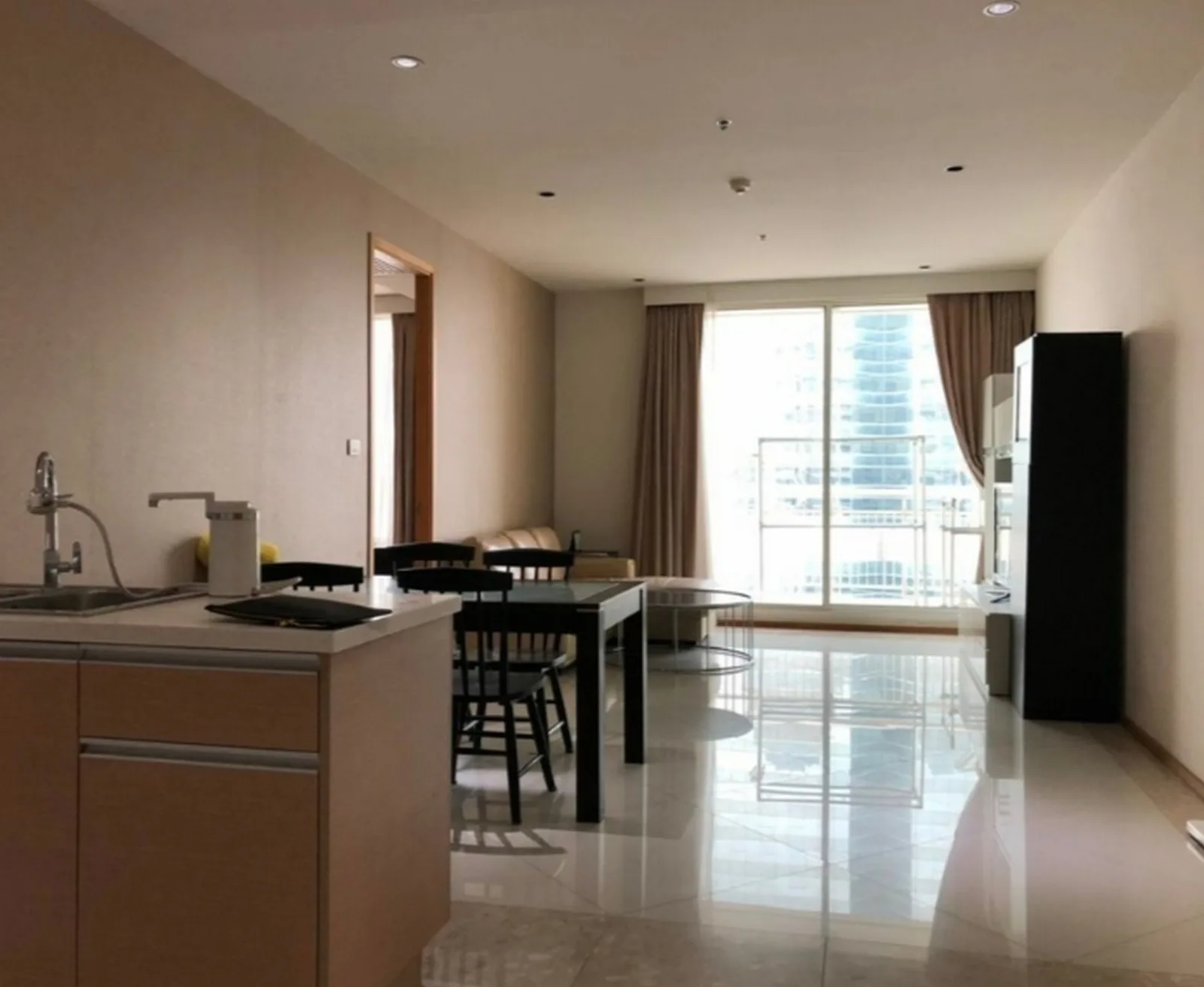 The Empire Place — photo 4