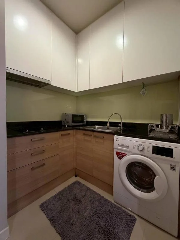 Circle Condominium — photo 2