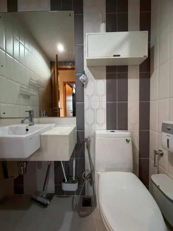 Circle Condominium — photo 4