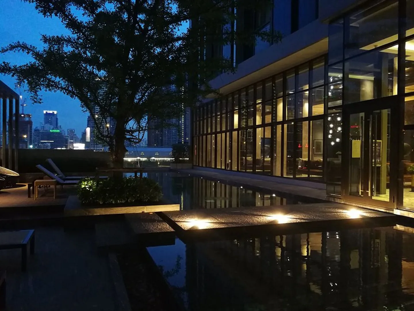 Chewathai Residence Asoke — photo 4