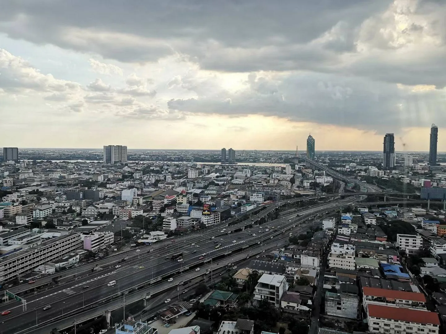 Lumpini Place Rama IX - Ratchada — photo 8