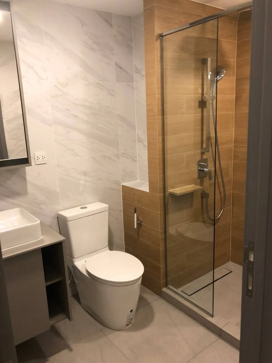 Taka Haus Ekamai 12 — photo 11