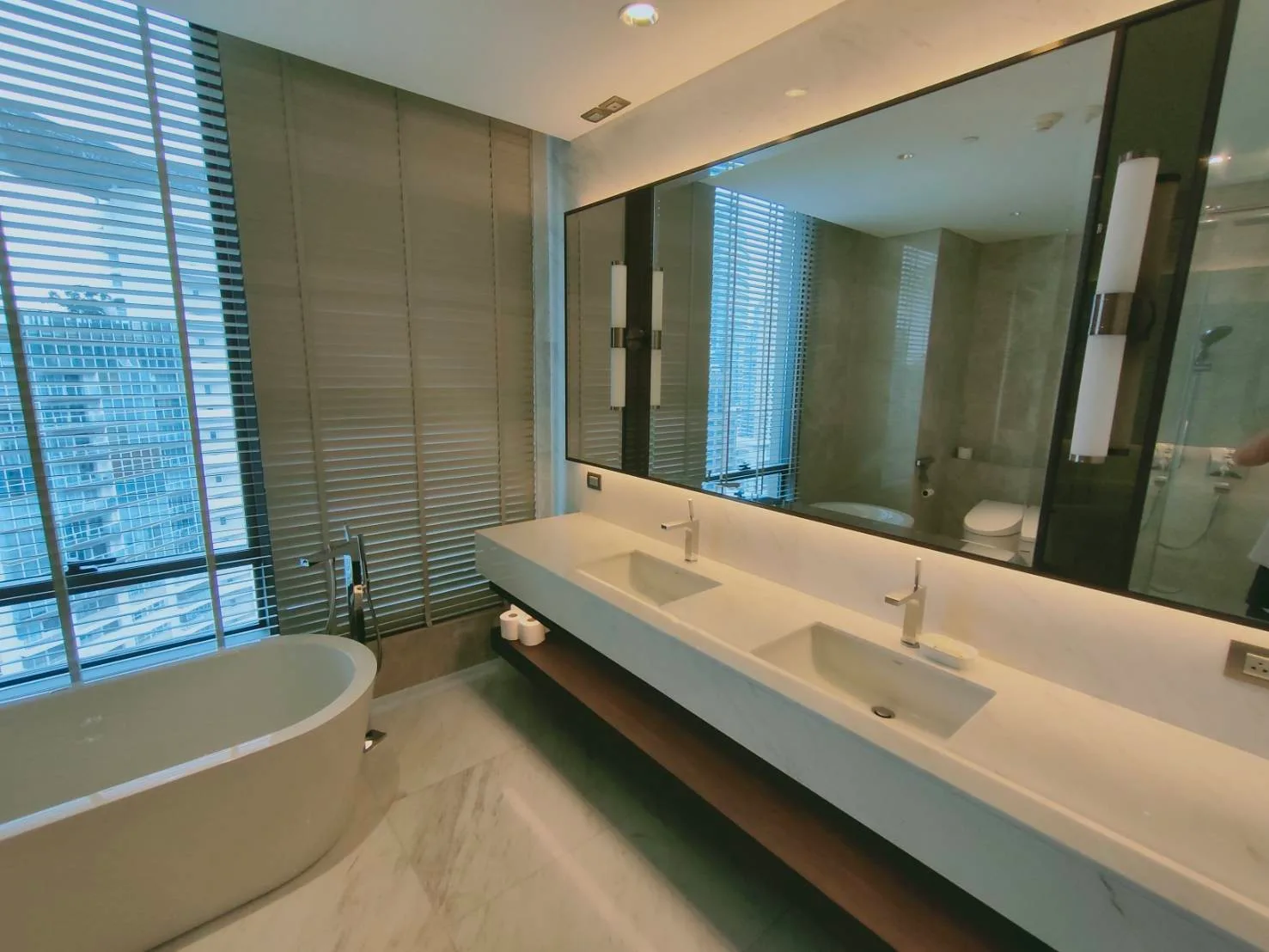 Sindhorn Residence — photo 11