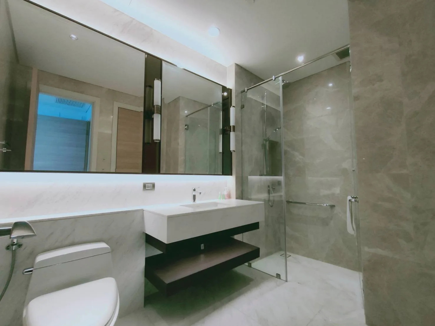 Sindhorn Residence — photo 14