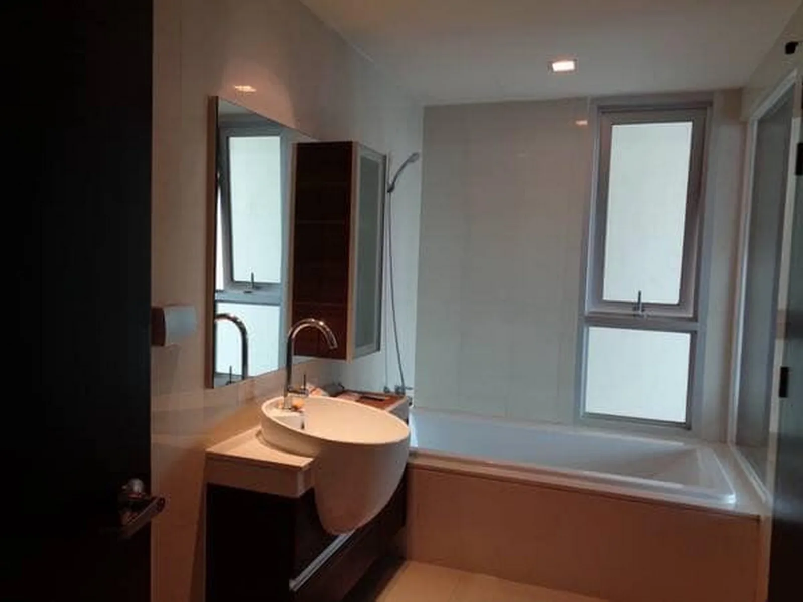 Sky Walk Condominium — photo 8