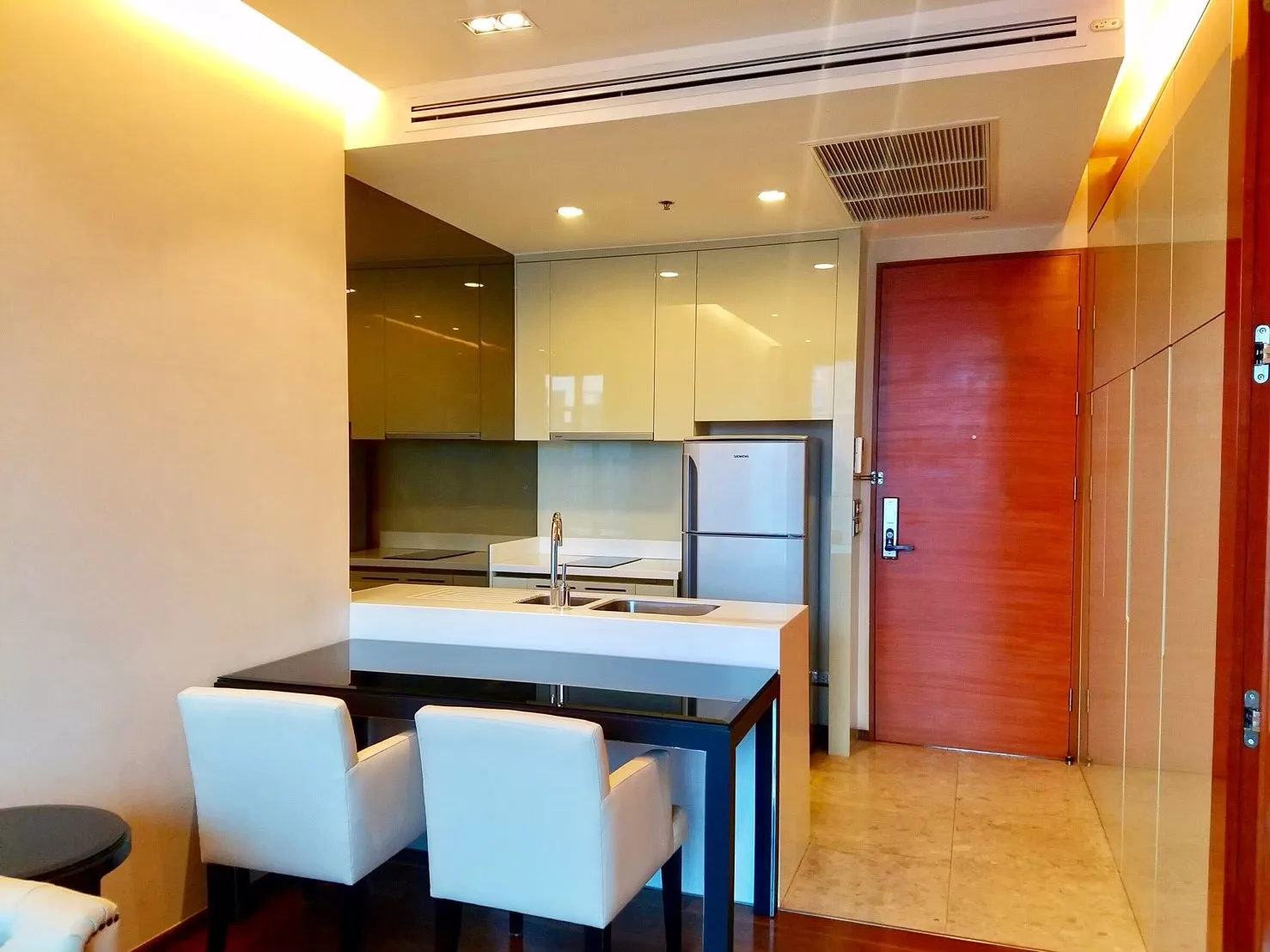The Address Sukhumvit 28 — photo 4