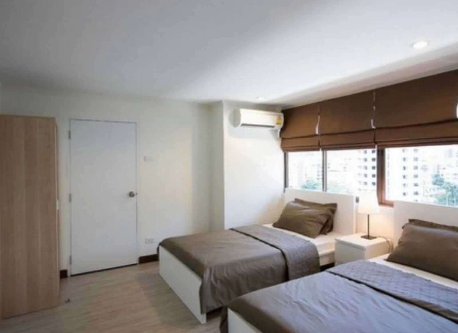 Beverly Tower Condo — photo 10