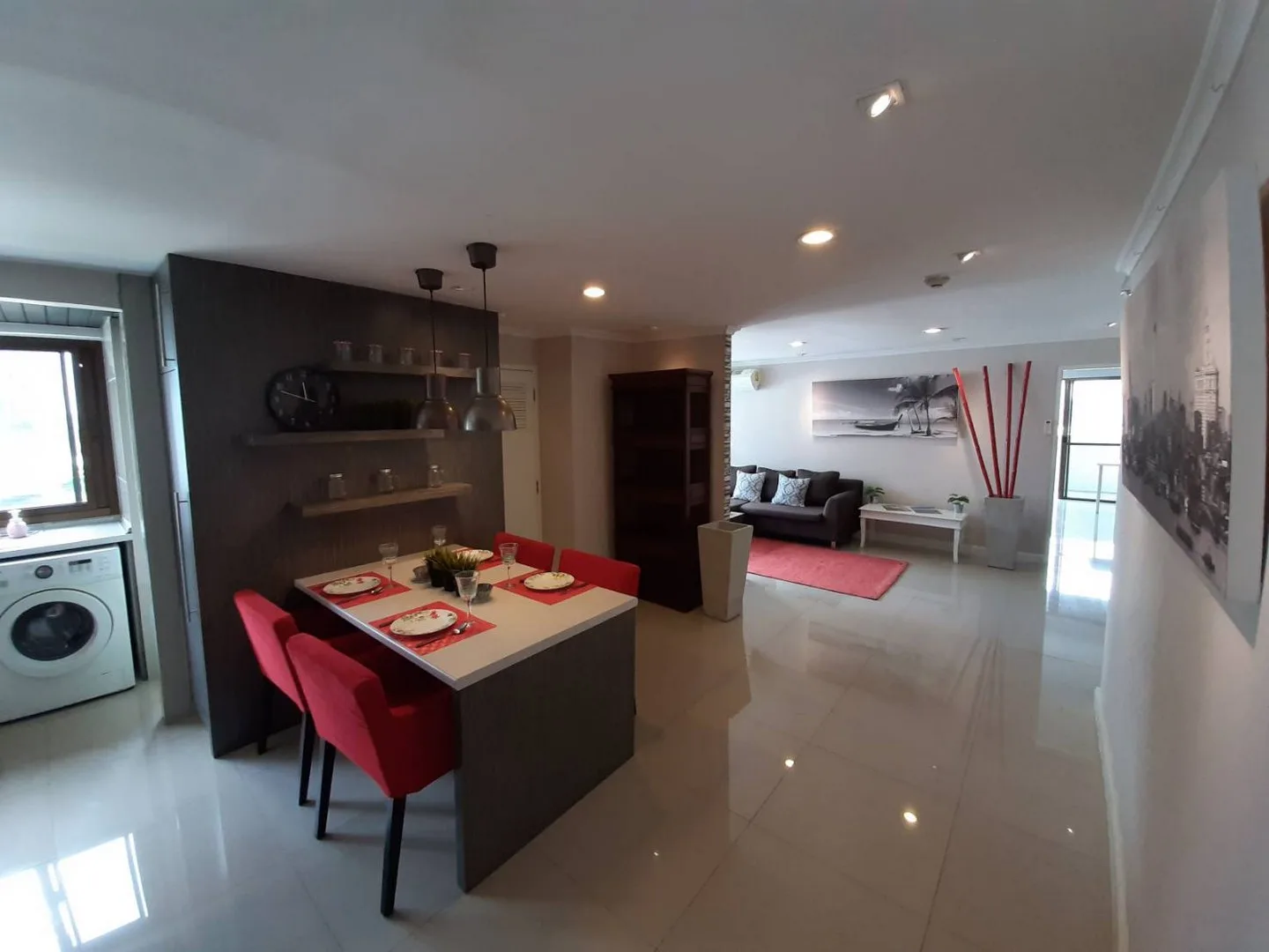 Beverly Tower Condo — photo 2