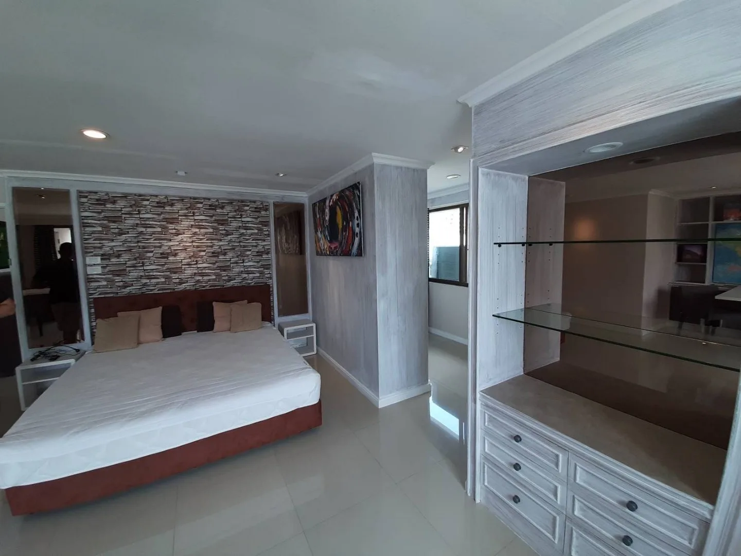 Beverly Tower Condo — photo 14