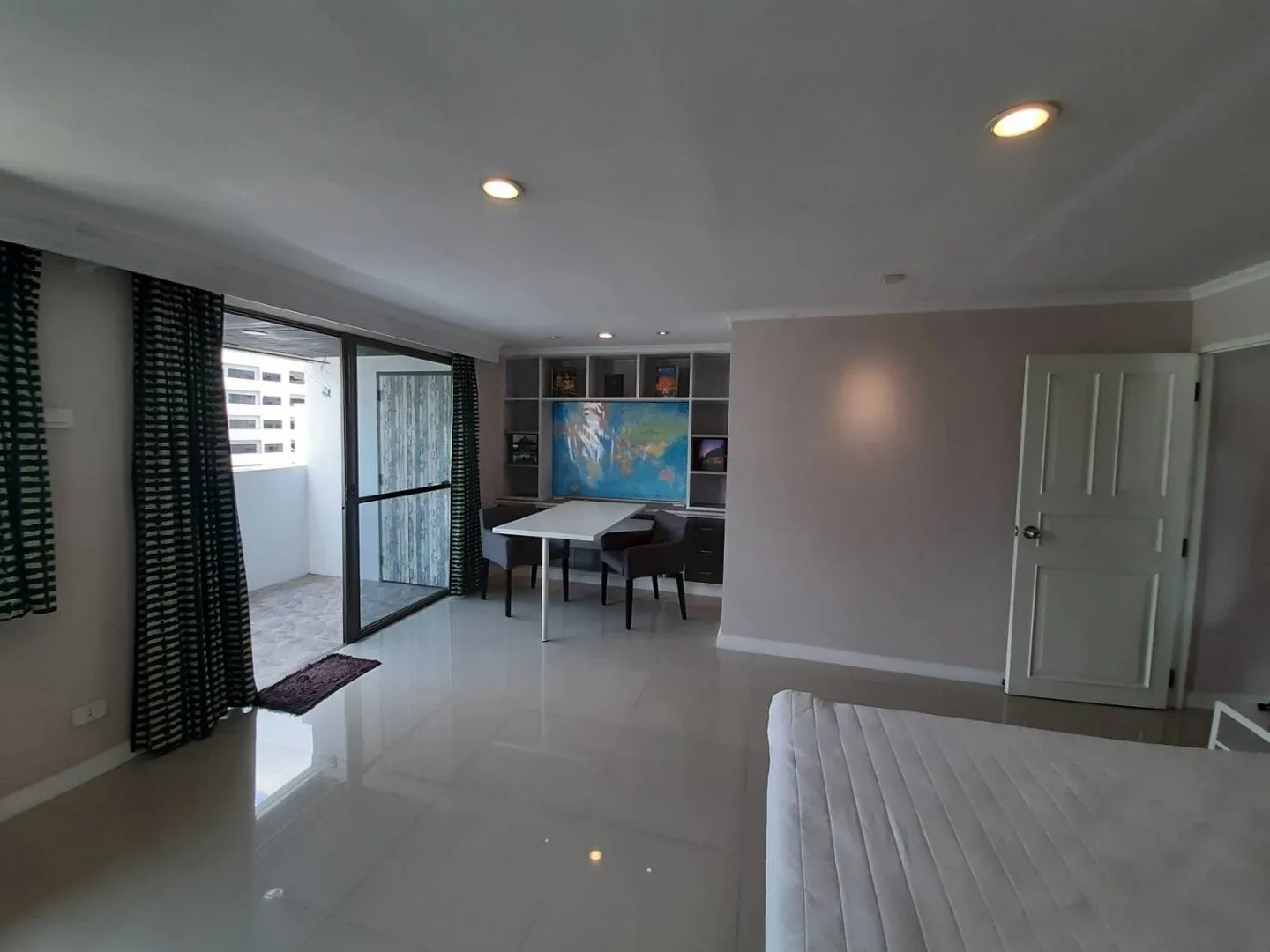 Beverly Tower Condo — photo 15