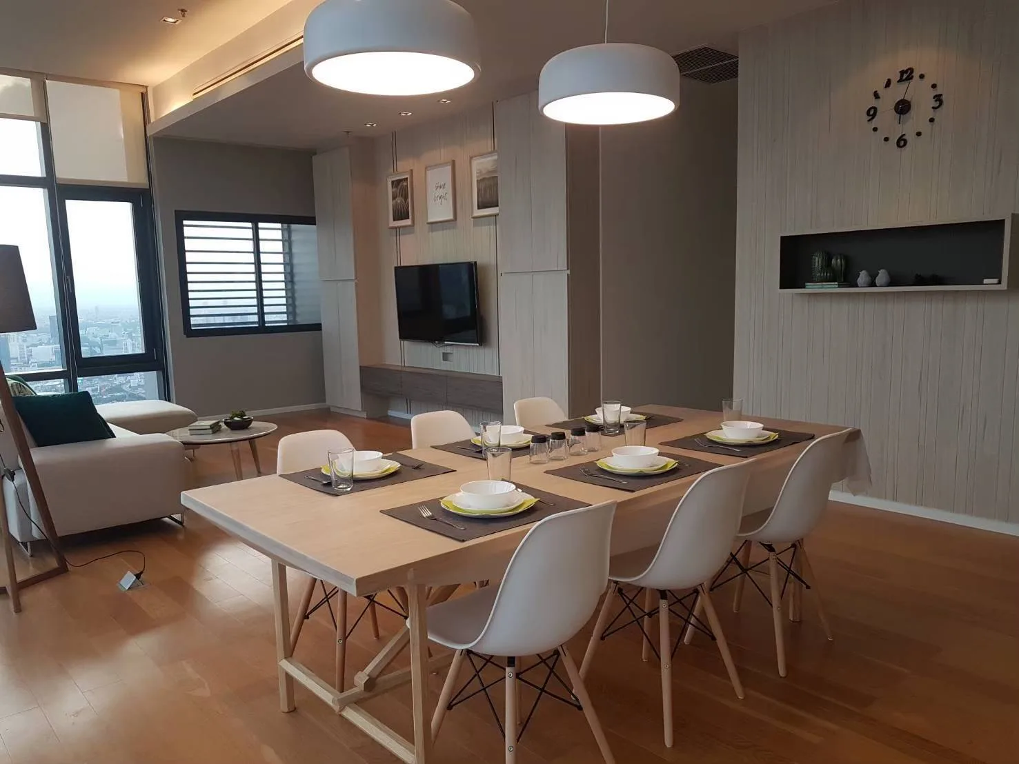 Circle Living Prototype — photo 1