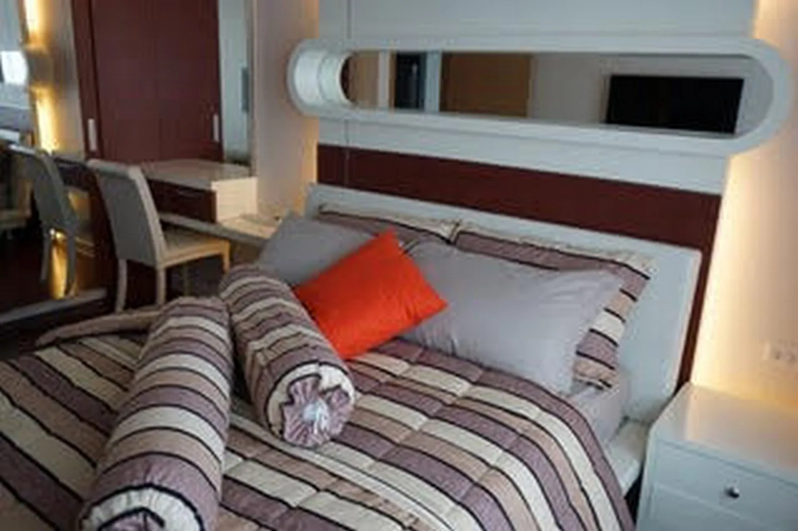 Circle Condominium — photo 8