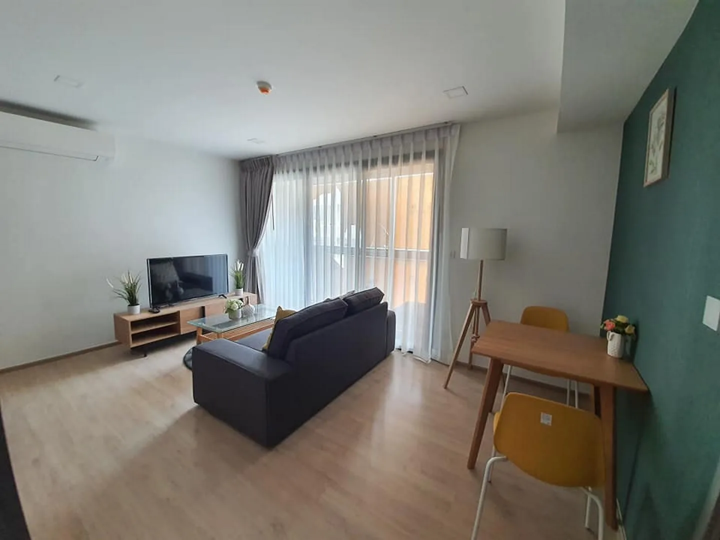 Taka Haus Ekamai 12 — photo 3