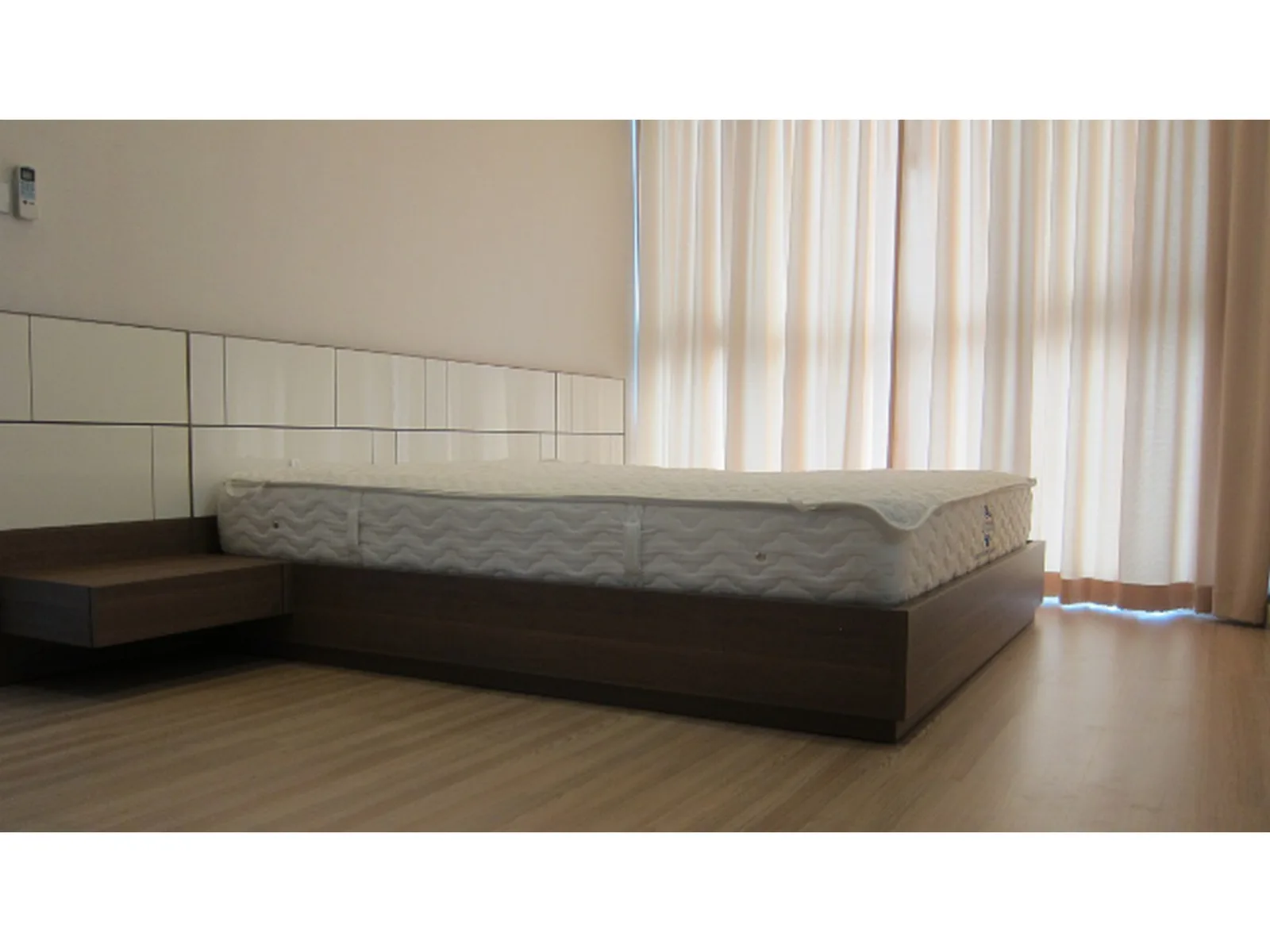 Sky Walk Condominium — photo 9