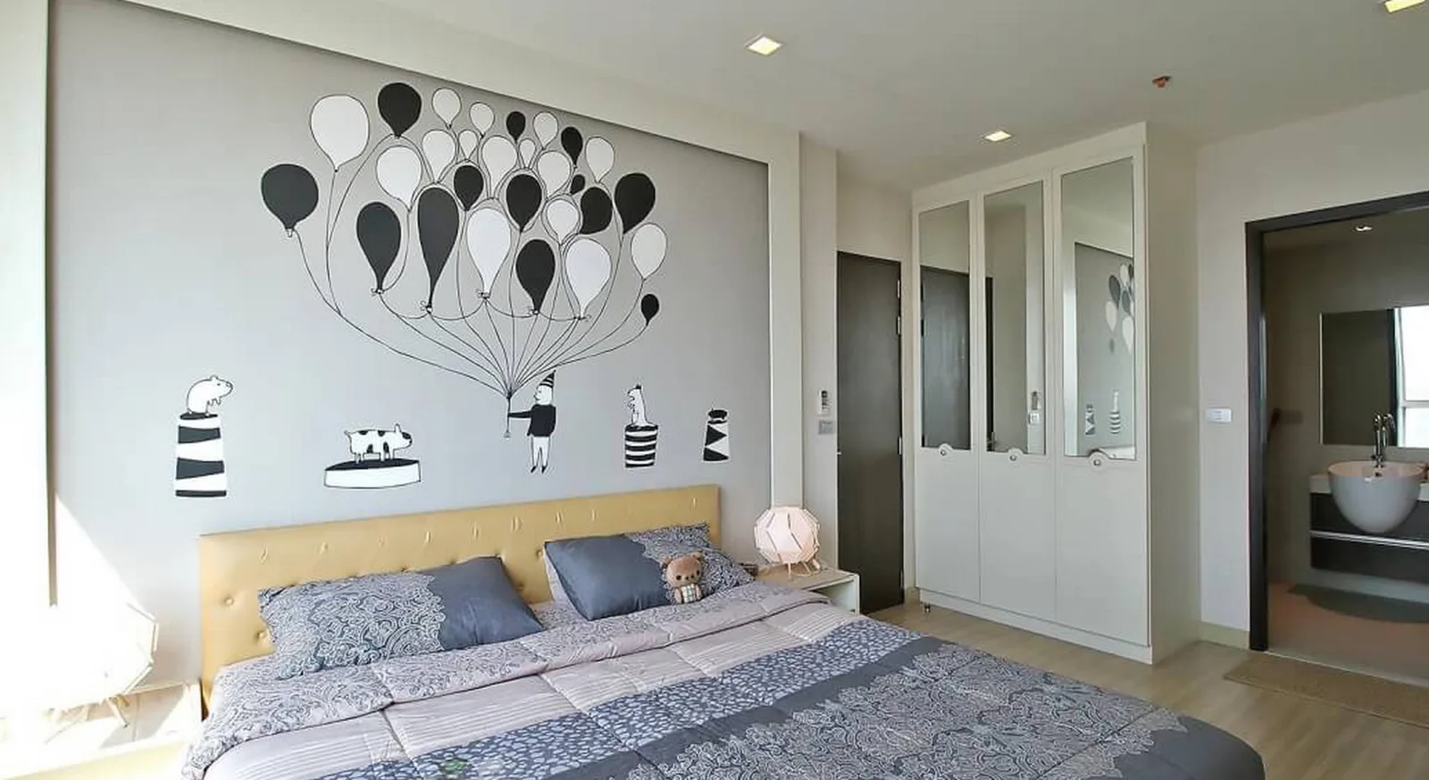 Sky Walk Condominium — photo 6
