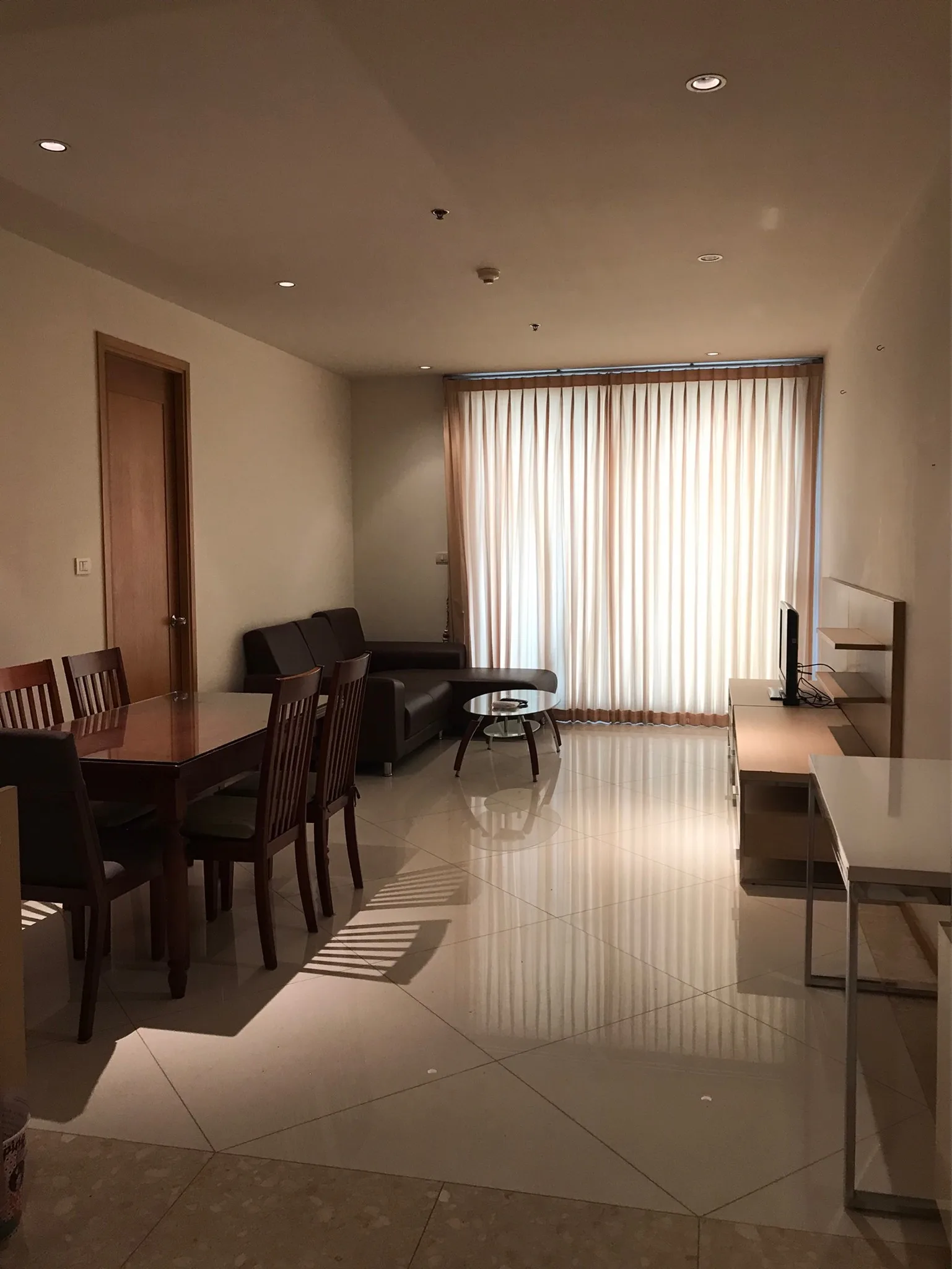 The Empire Place — photo 3