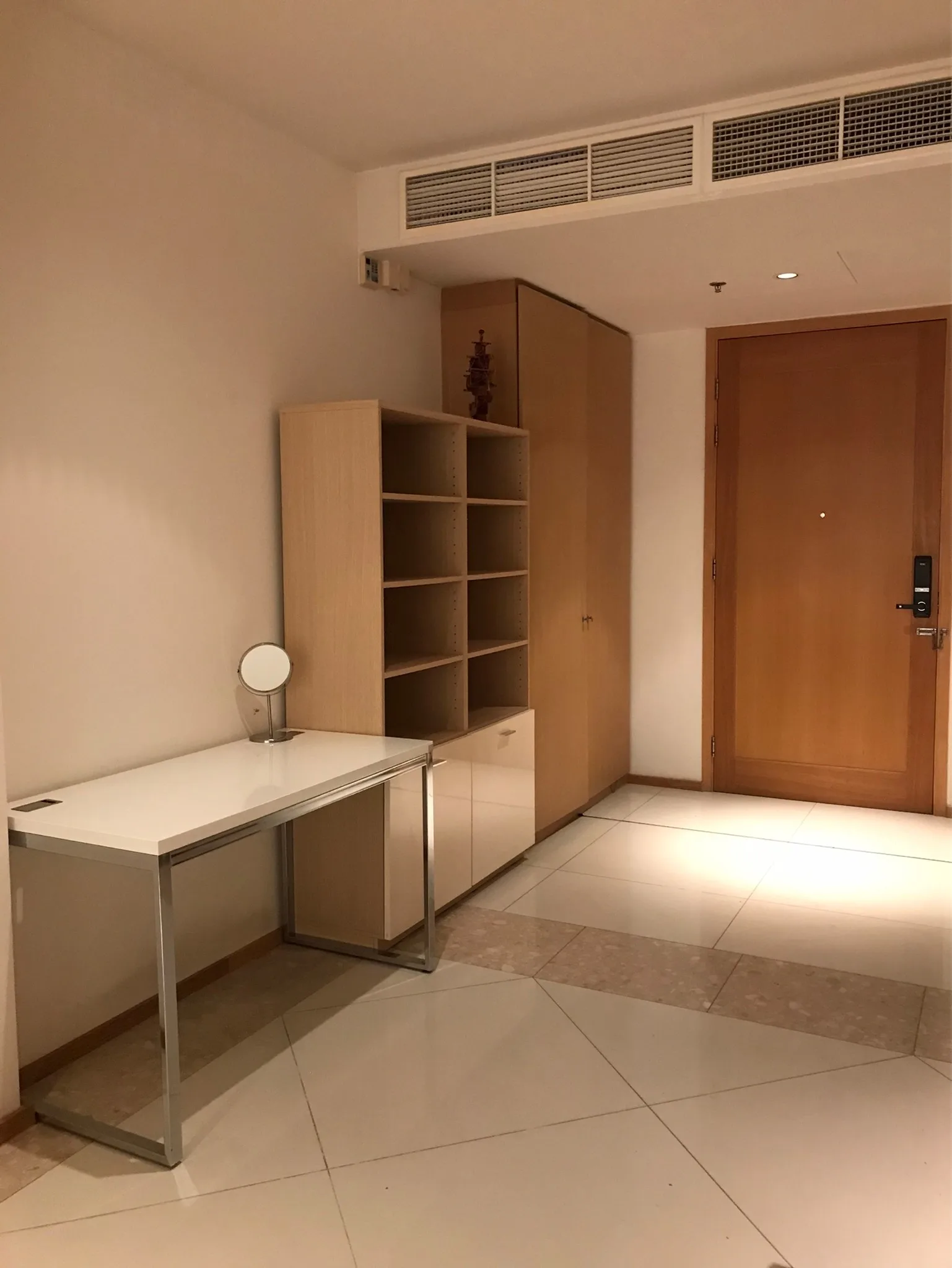 The Empire Place — photo 5