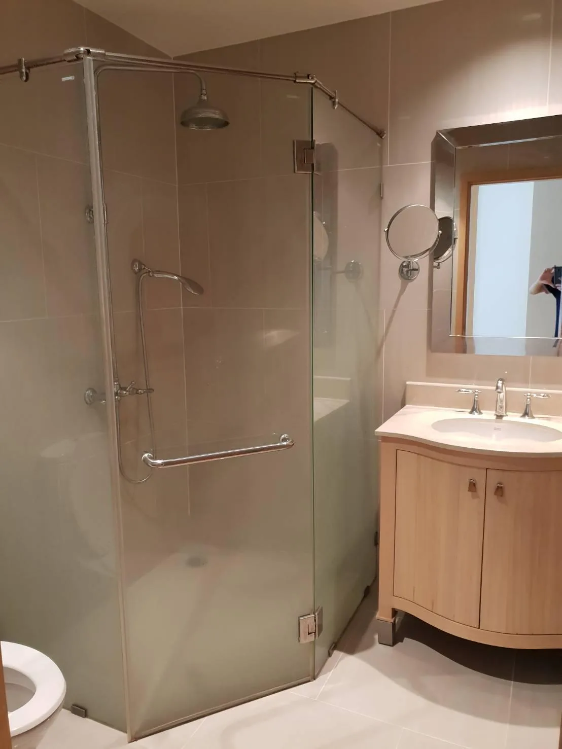 The Empire Place — photo 4