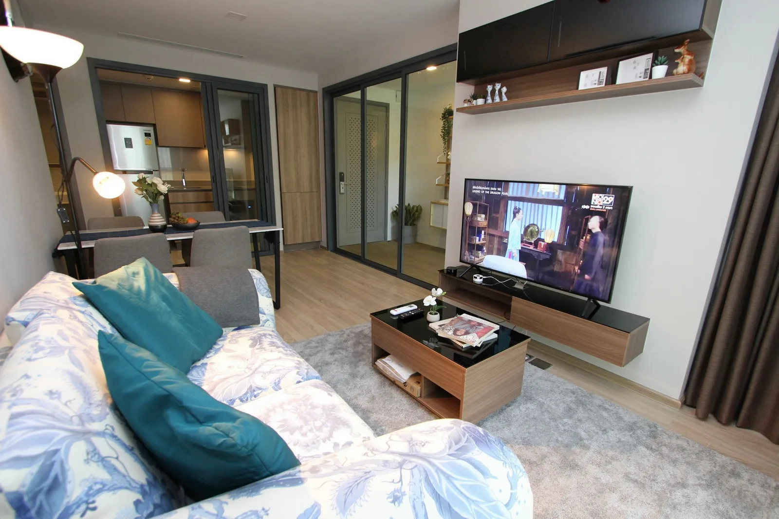 Taka Haus Ekamai 12 — photo 2