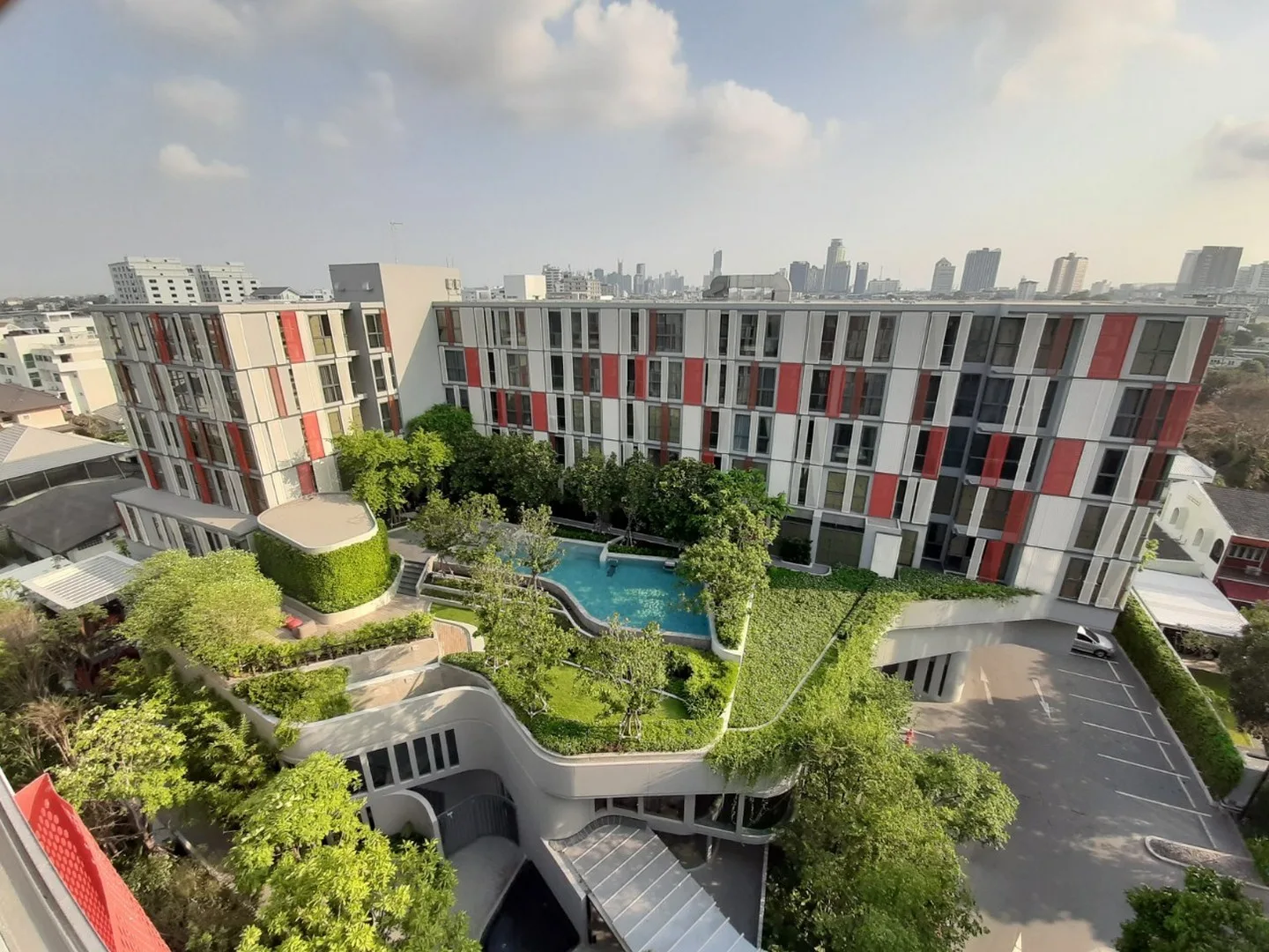 Taka Haus Ekamai 12 — photo 19