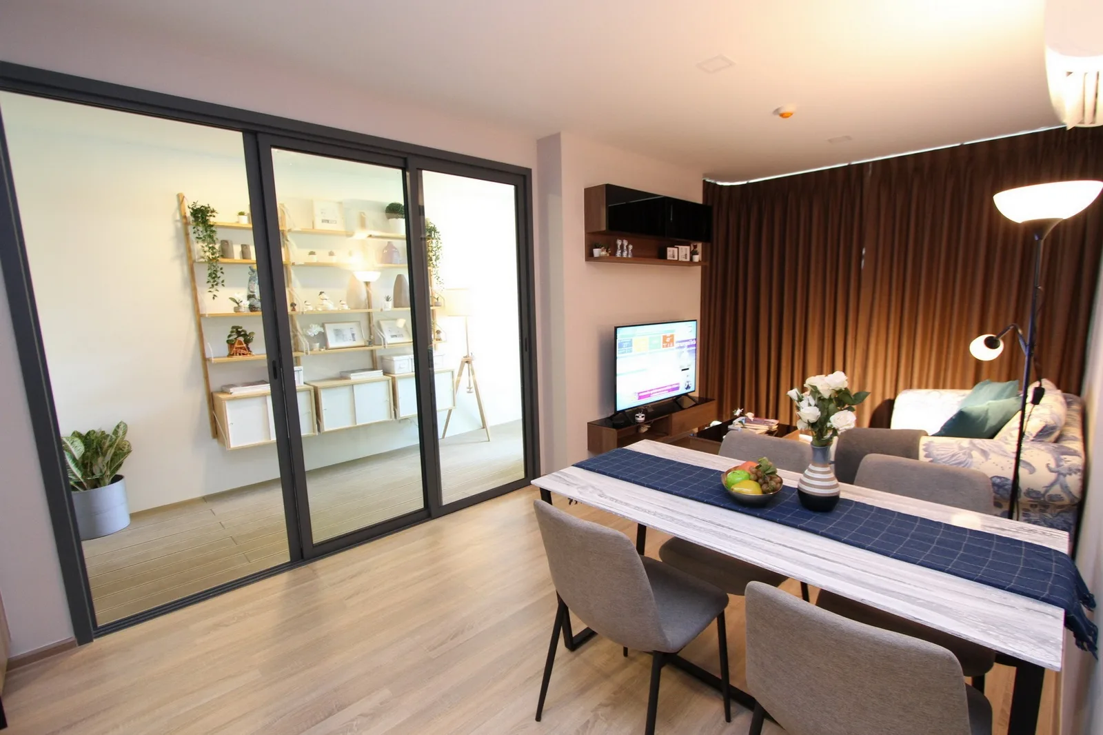 Taka Haus Ekamai 12 — photo 2