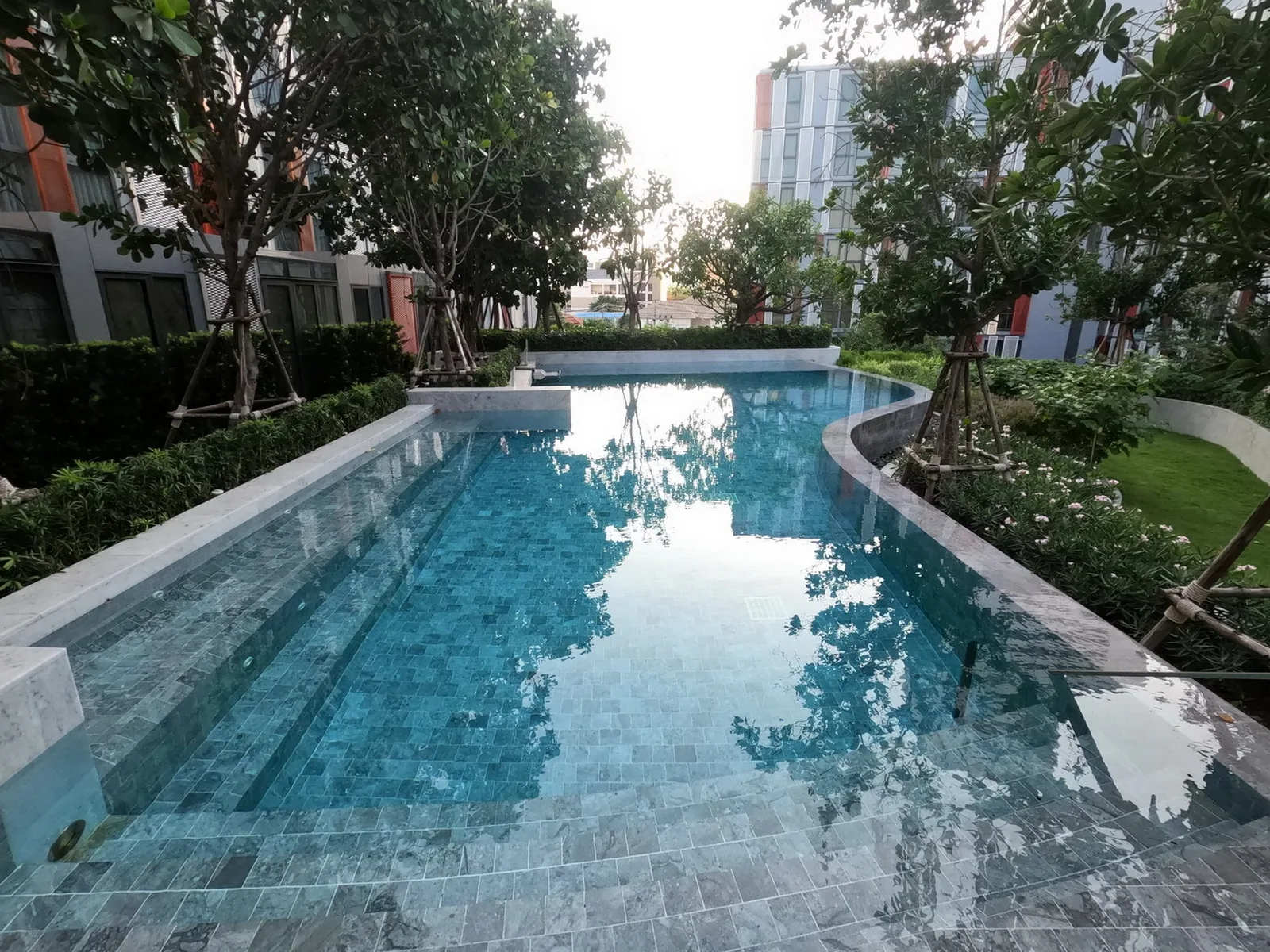 Taka Haus Ekamai 12 — photo 14