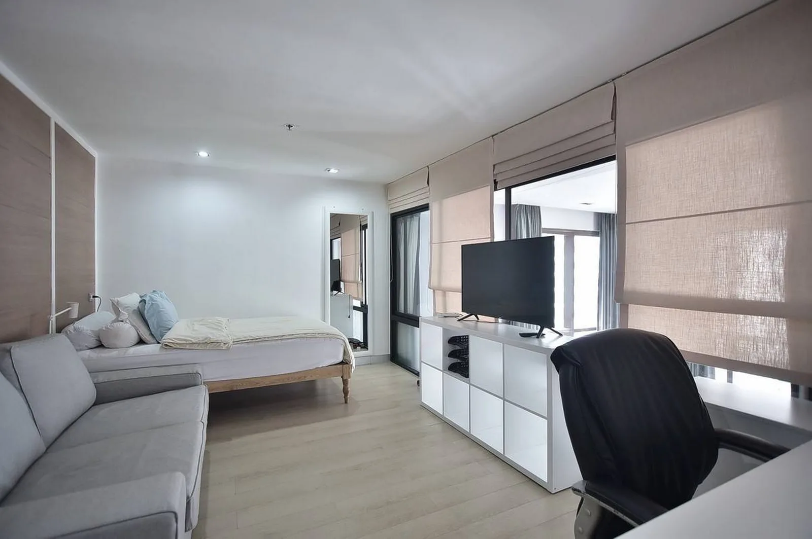 The Emporio Place — photo 8