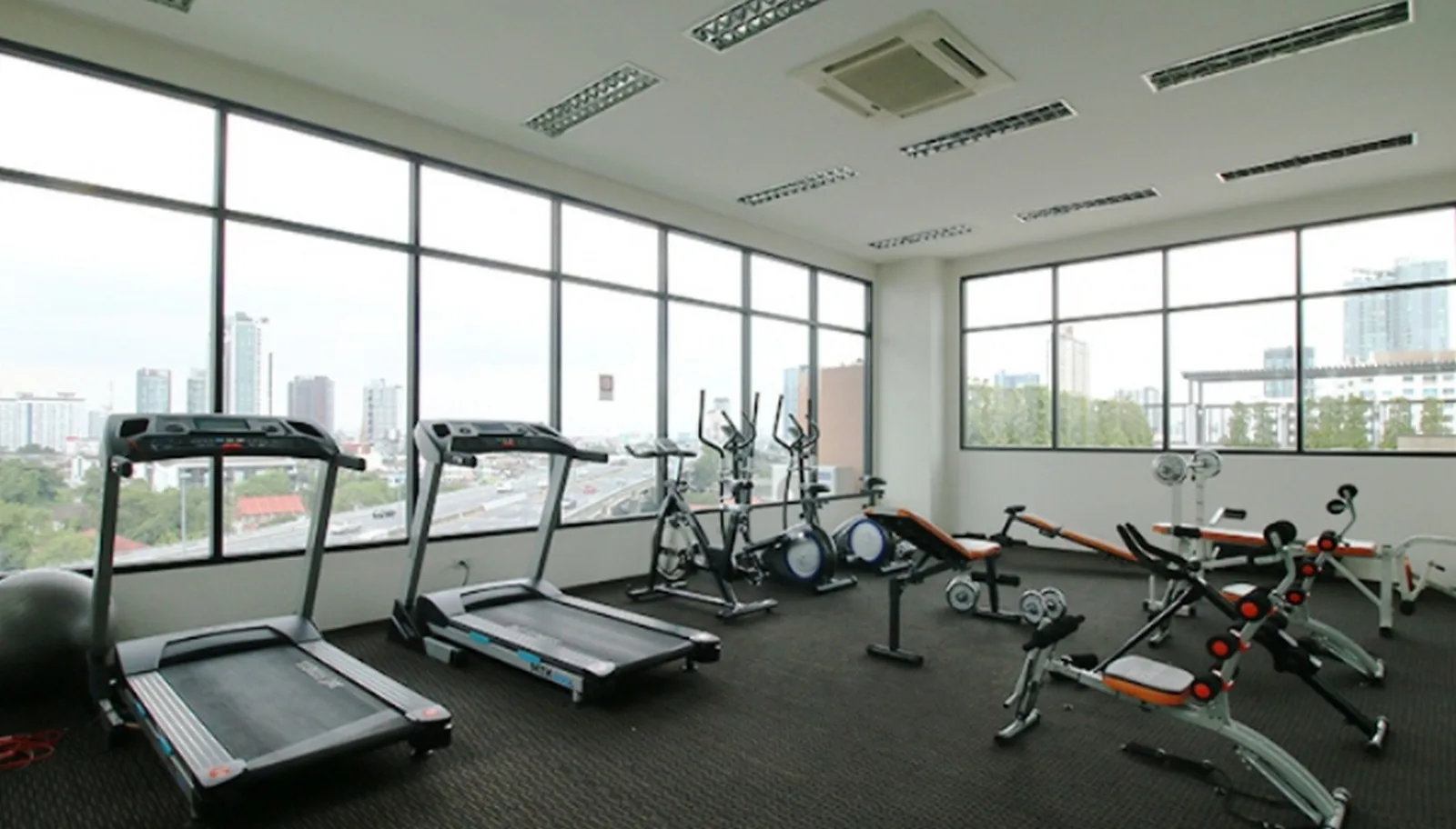 Private Sukhumvit — photo 2