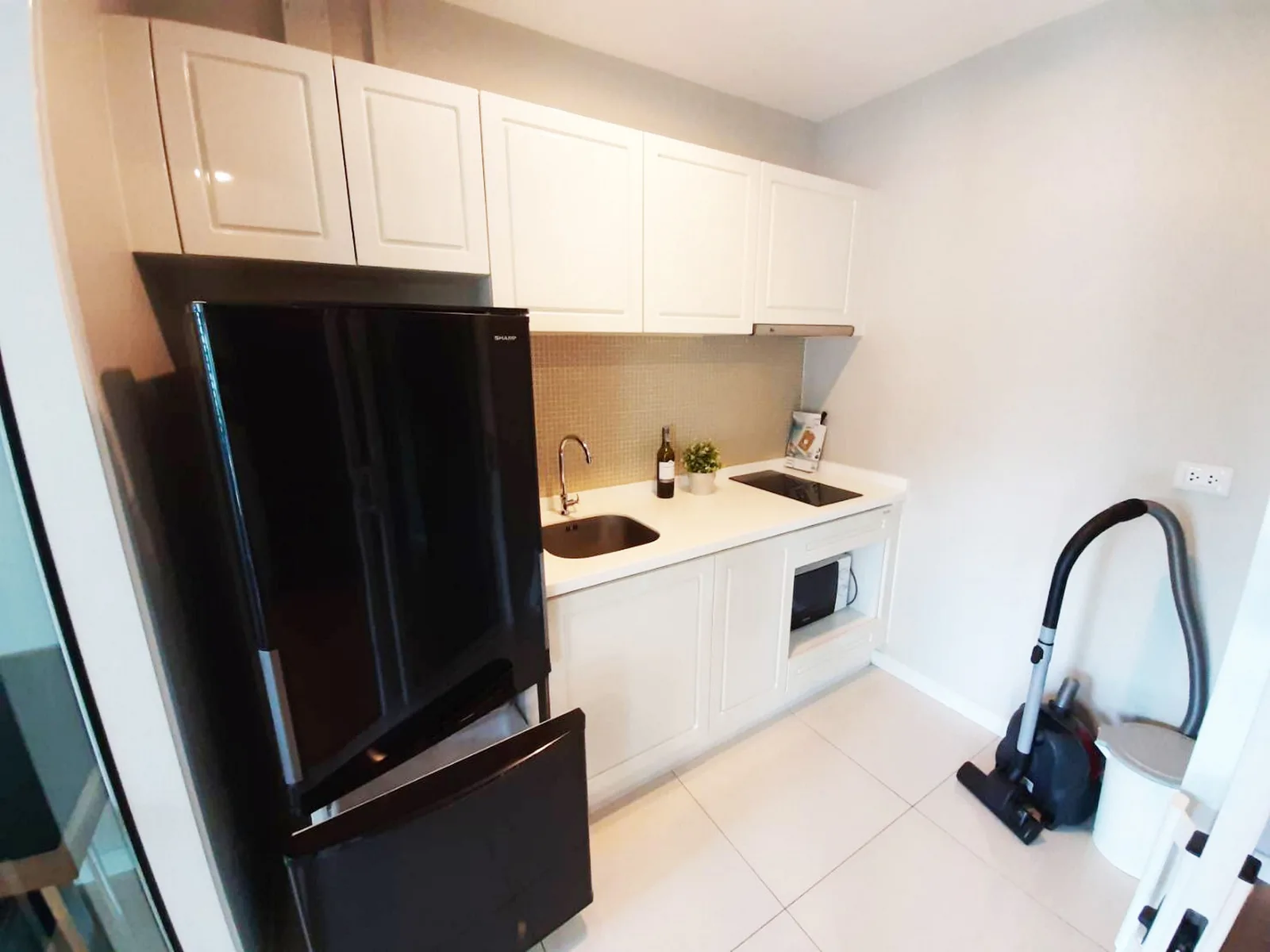 Condolette Dwell Sukhumvit 26 — photo 3