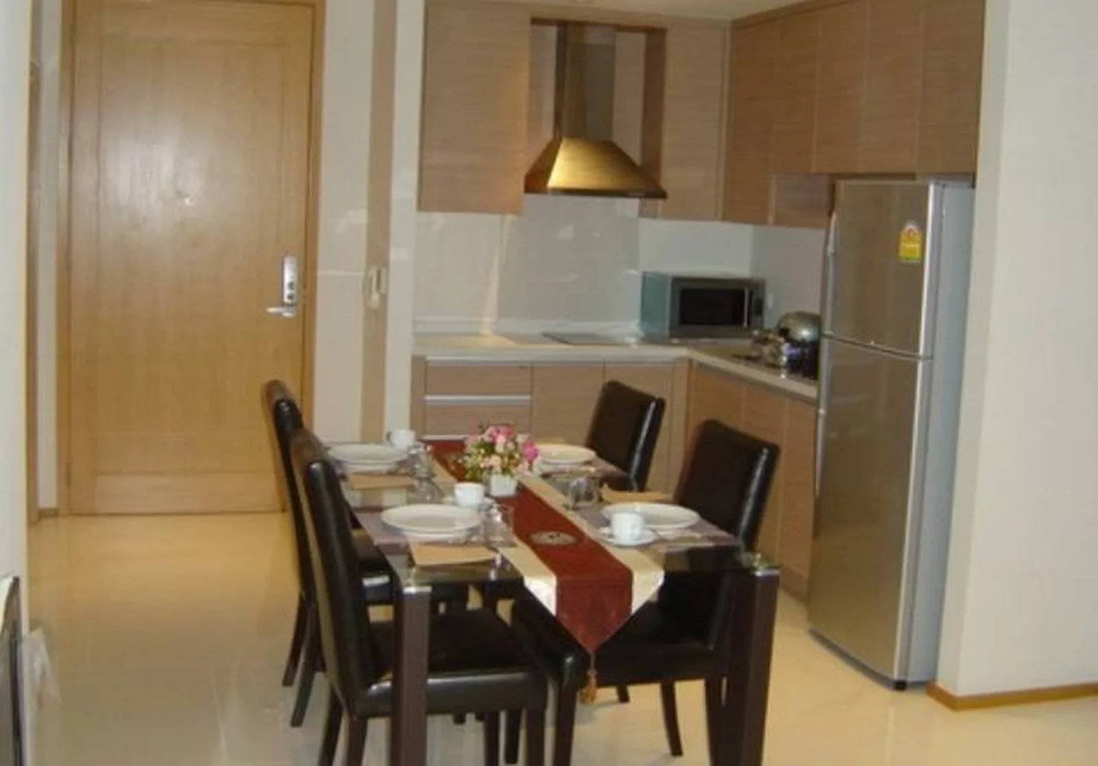 The Emporio Place — photo 2