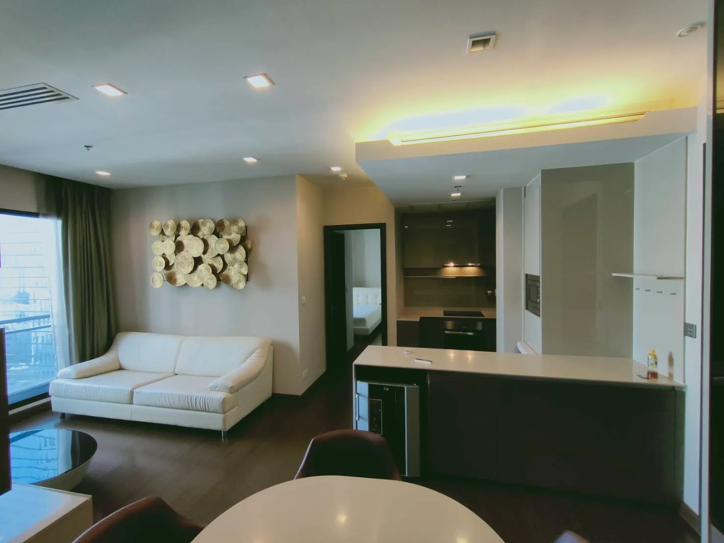 Ivy Ampio — photo 1